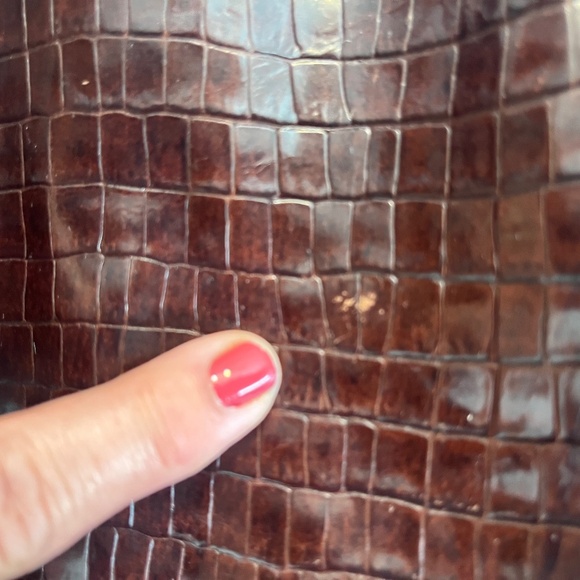 Donald J. Pliner Genuine Leather Handbag Croc-embossed Brown Patent Shine - Picture 8 of 13